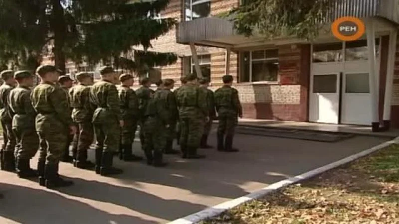 Кадры из сериала Солдаты (2004)
