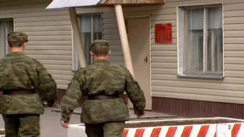 Кадры из сериала Солдаты (2004)