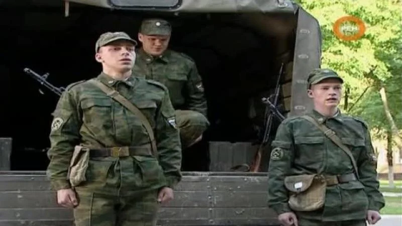 Кадры из сериала Солдаты (2004)